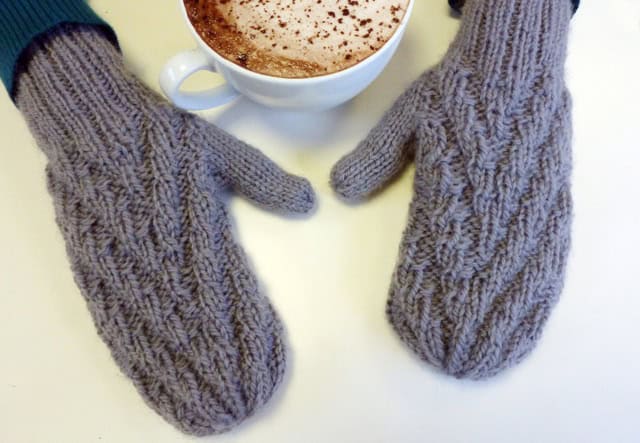 ZigZag Mittens Knitting Pattern