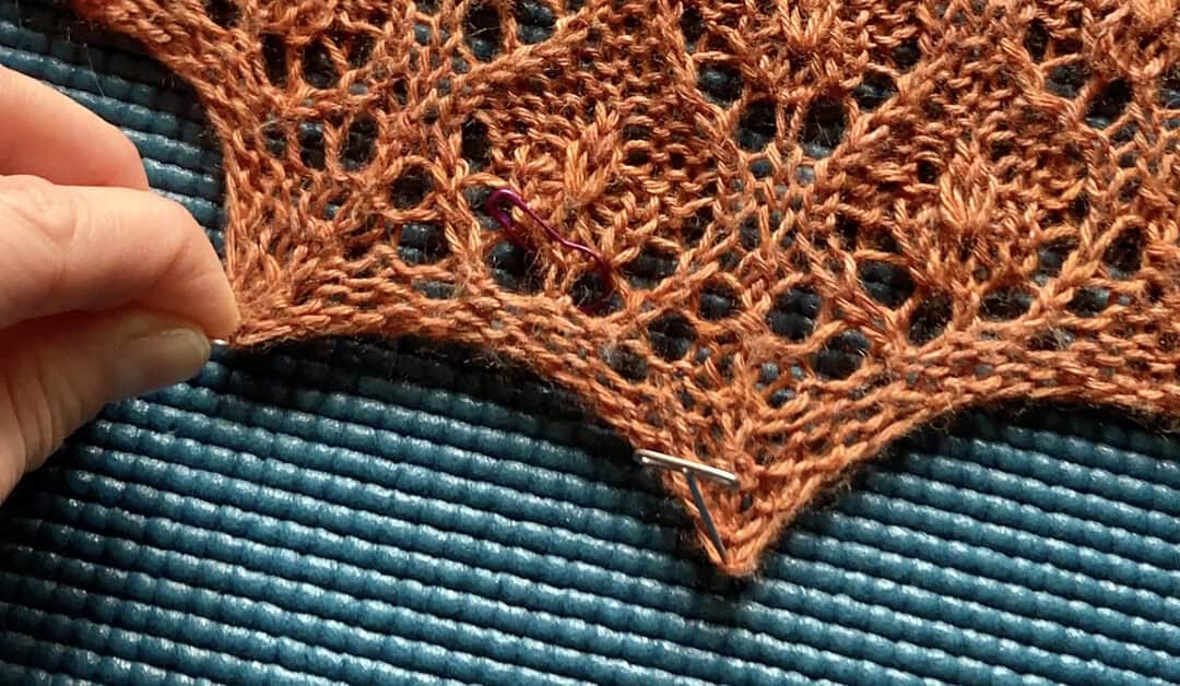 How to wet block knitting