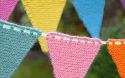 Knitted Bunting (free pattern)